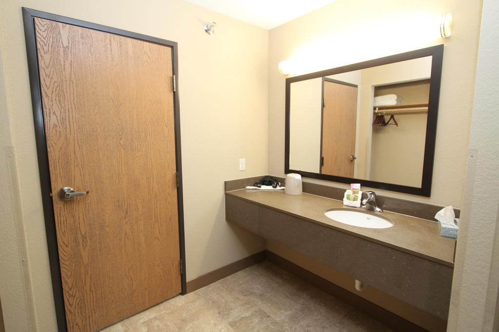 Bowman Lodge & Convention Center 外观 照片